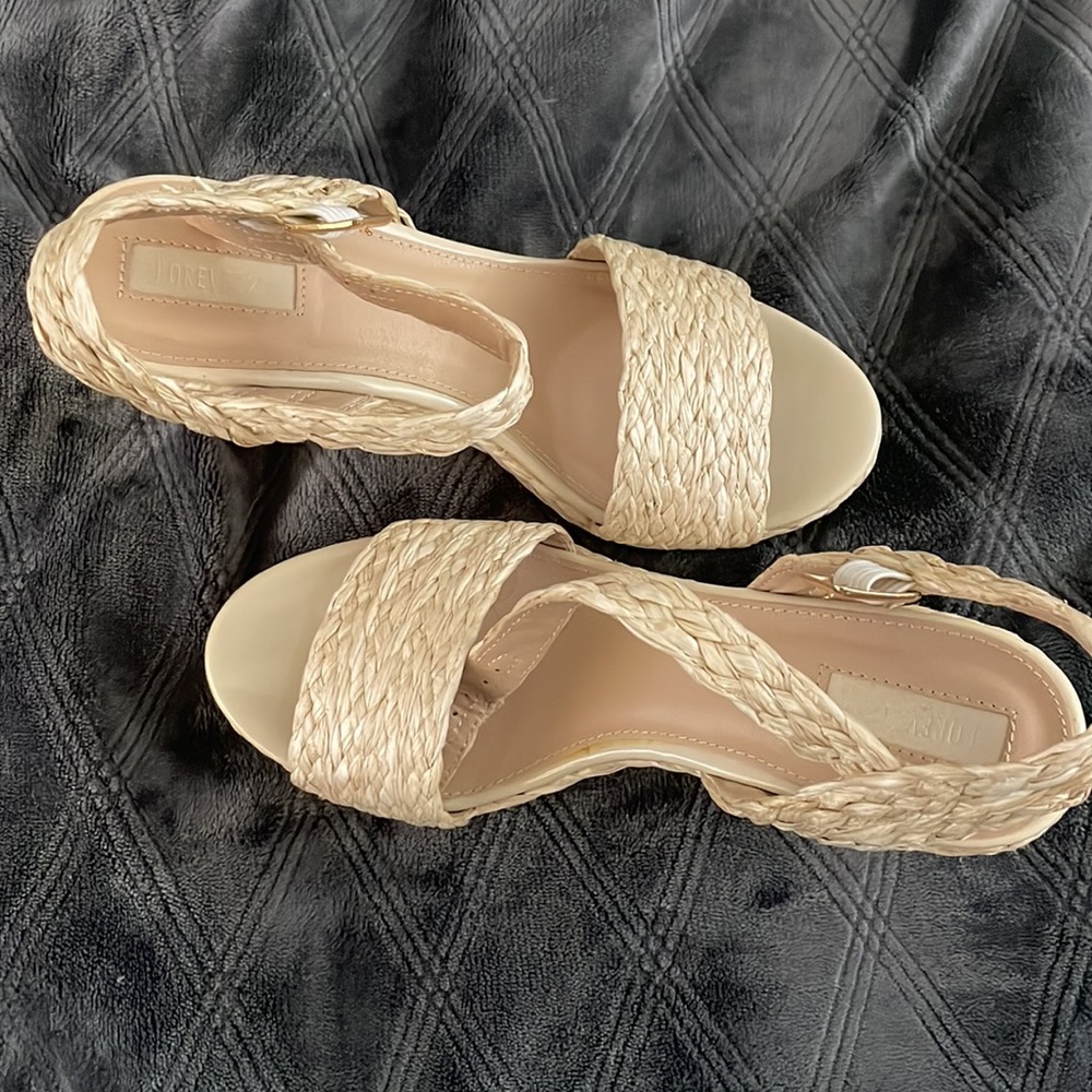 Heels-espadrilles - Picture 3 of 3